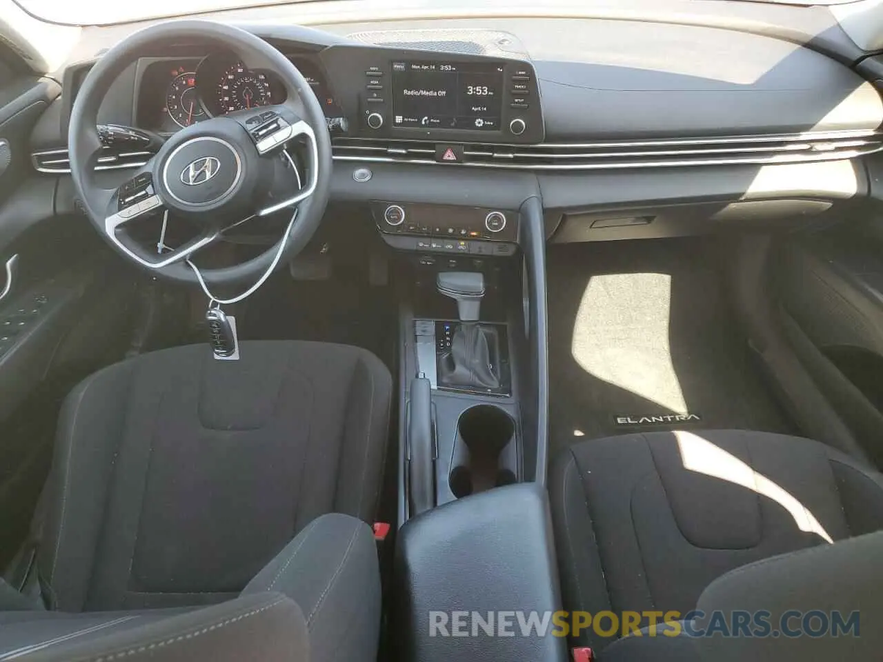 8 fotografías del automóvil dañado KMHLM4AG0MU070841 HYUNDAI ELANTRA 2021