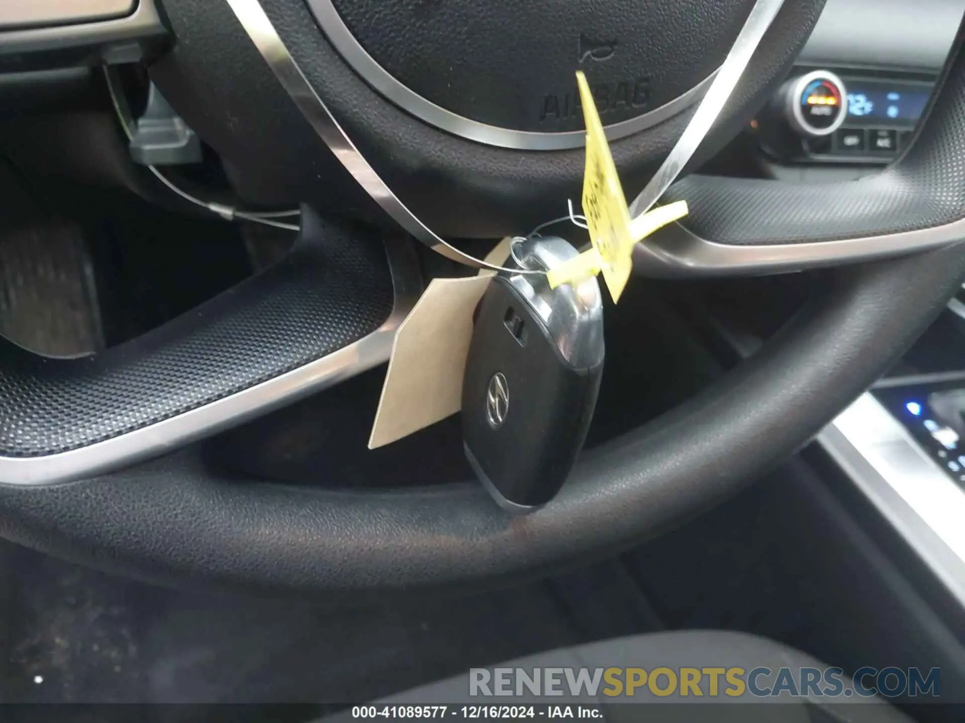 11 fotografías del automóvil dañado KMHLM4AG0MU121352 HYUNDAI ELANTRA 2021