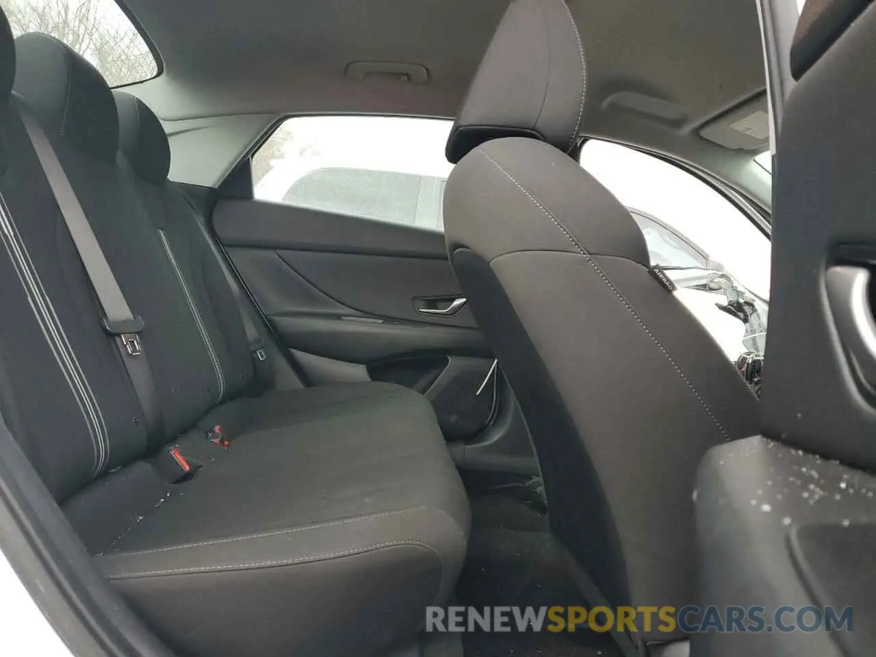 10 fotografías del automóvil dañado KMHLM4AG0MU168011 HYUNDAI ELANTRA 2021
