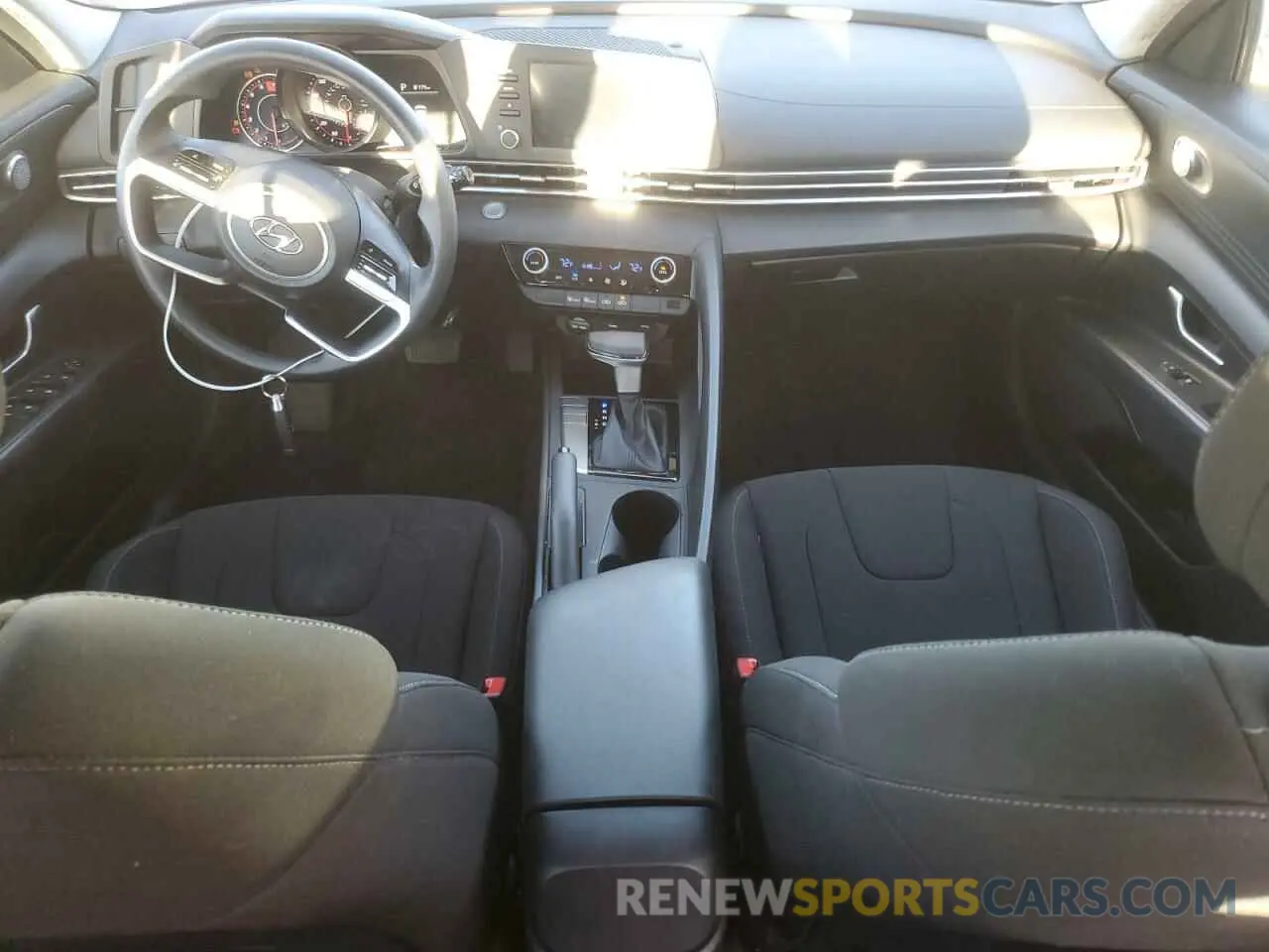 8 fotografías del automóvil dañado KMHLM4AG1MU158099 HYUNDAI ELANTRA 2021