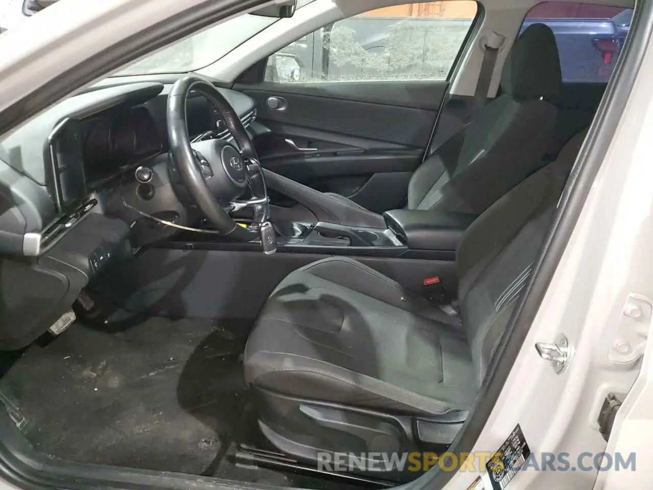 7 fotografías del automóvil dañado KMHLM4AG2MU070498 HYUNDAI ELANTRA 2021