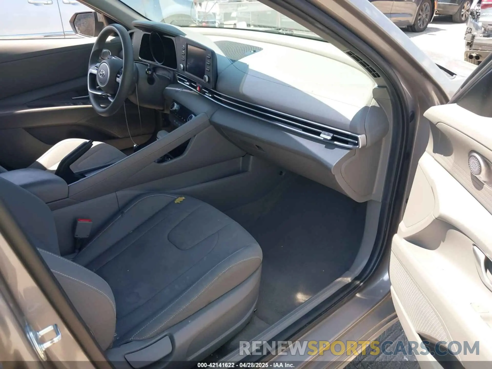 5 fotografías del automóvil dañado KMHLM4AG3MU209568 HYUNDAI ELANTRA 2021