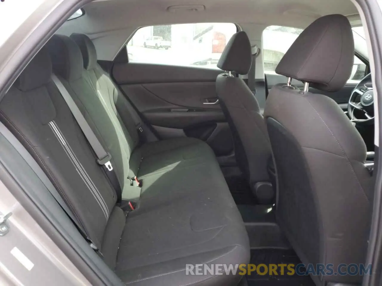 10 fotografías del automóvil dañado KMHLM4AG4MU089876 HYUNDAI ELANTRA 2021