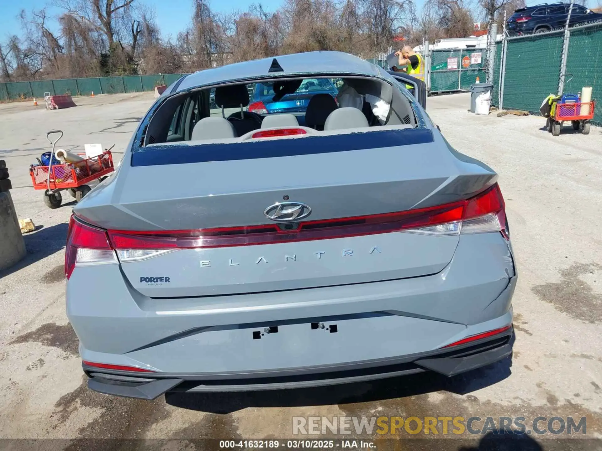 17 fotografías del automóvil dañado KMHLM4AG7MU105570 HYUNDAI ELANTRA 2021