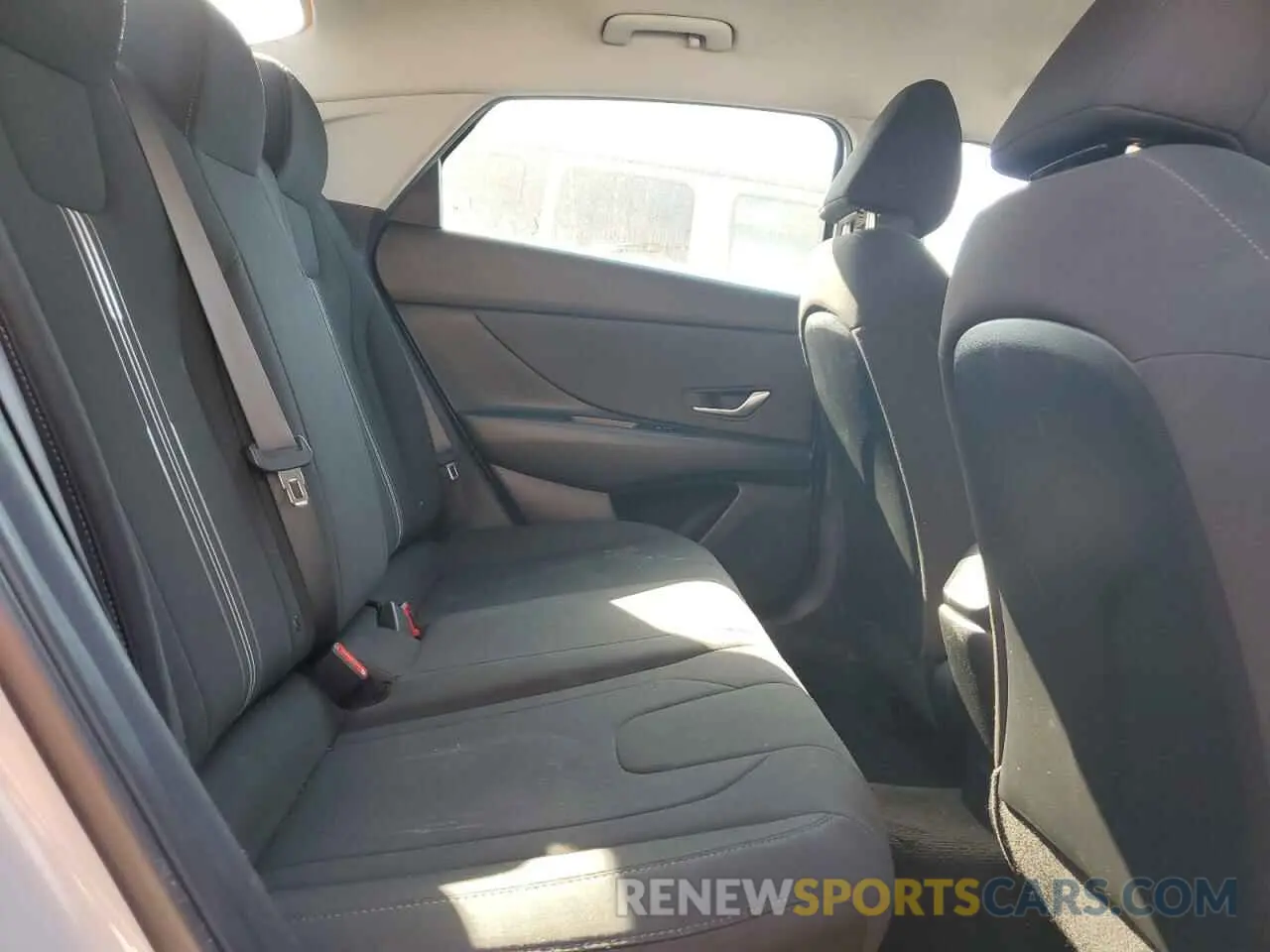 10 fotografías del automóvil dañado KMHLM4AG8MU151795 HYUNDAI ELANTRA 2021