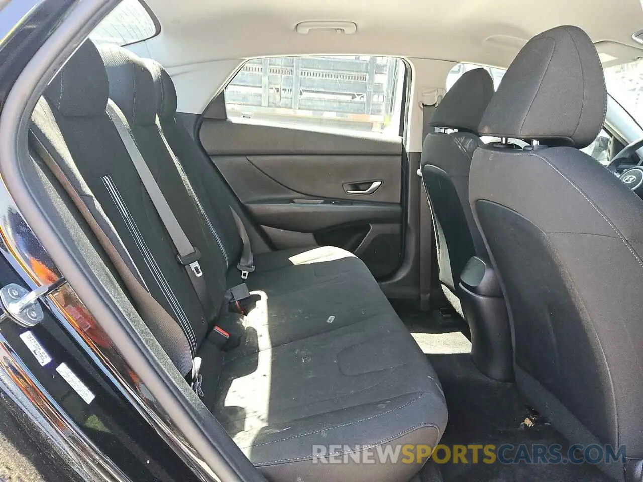 10 fotografías del automóvil dañado KMHLM4AGXMU121570 HYUNDAI ELANTRA 2021