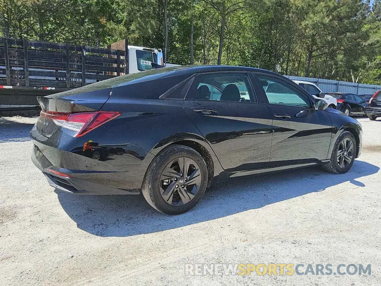3 fotografías del automóvil dañado KMHLM4AGXMU121570 HYUNDAI ELANTRA 2021