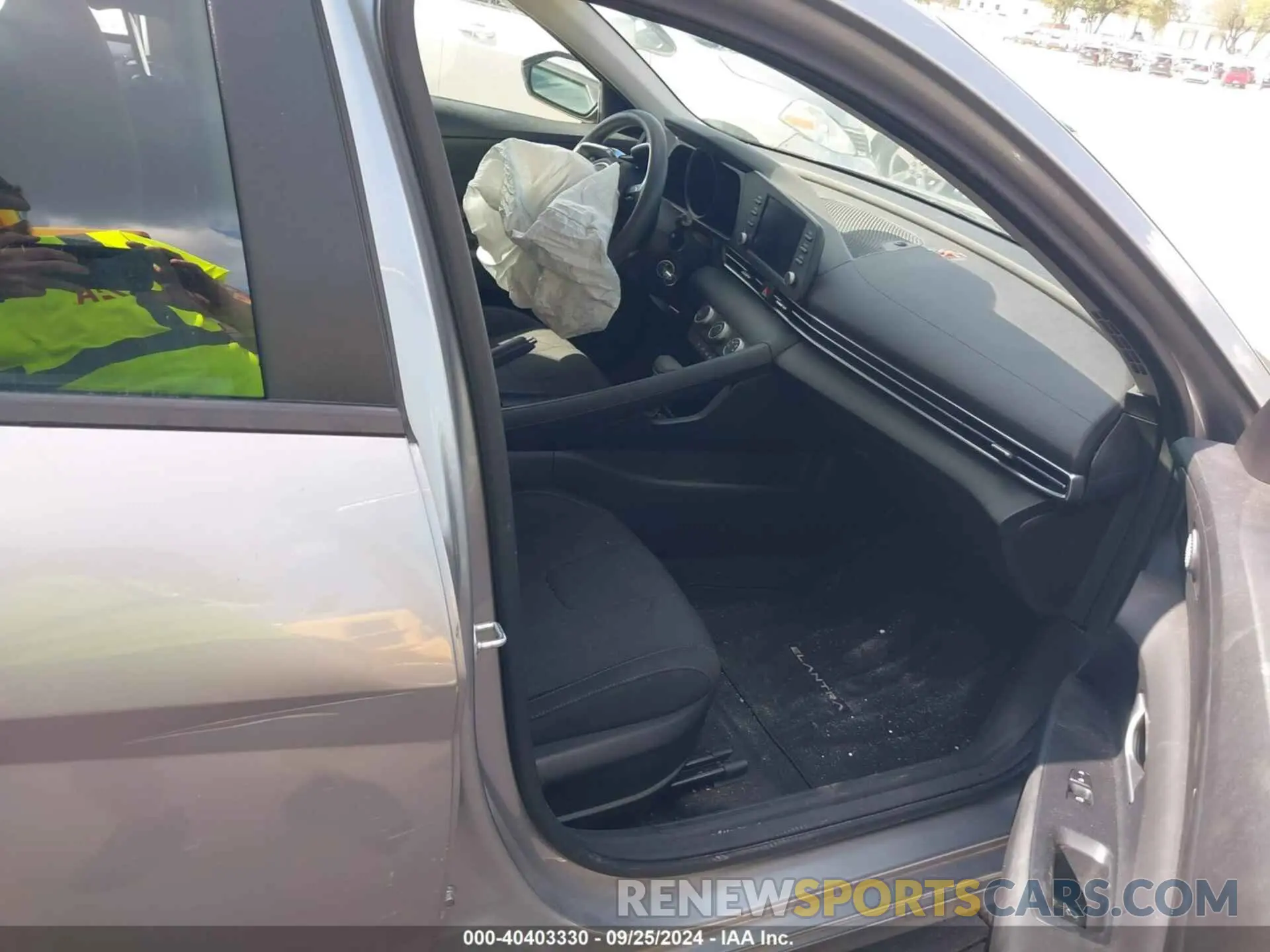 5 fotografías del automóvil dañado 5NPLL4AG5NH053830 HYUNDAI ELANTRA 2022