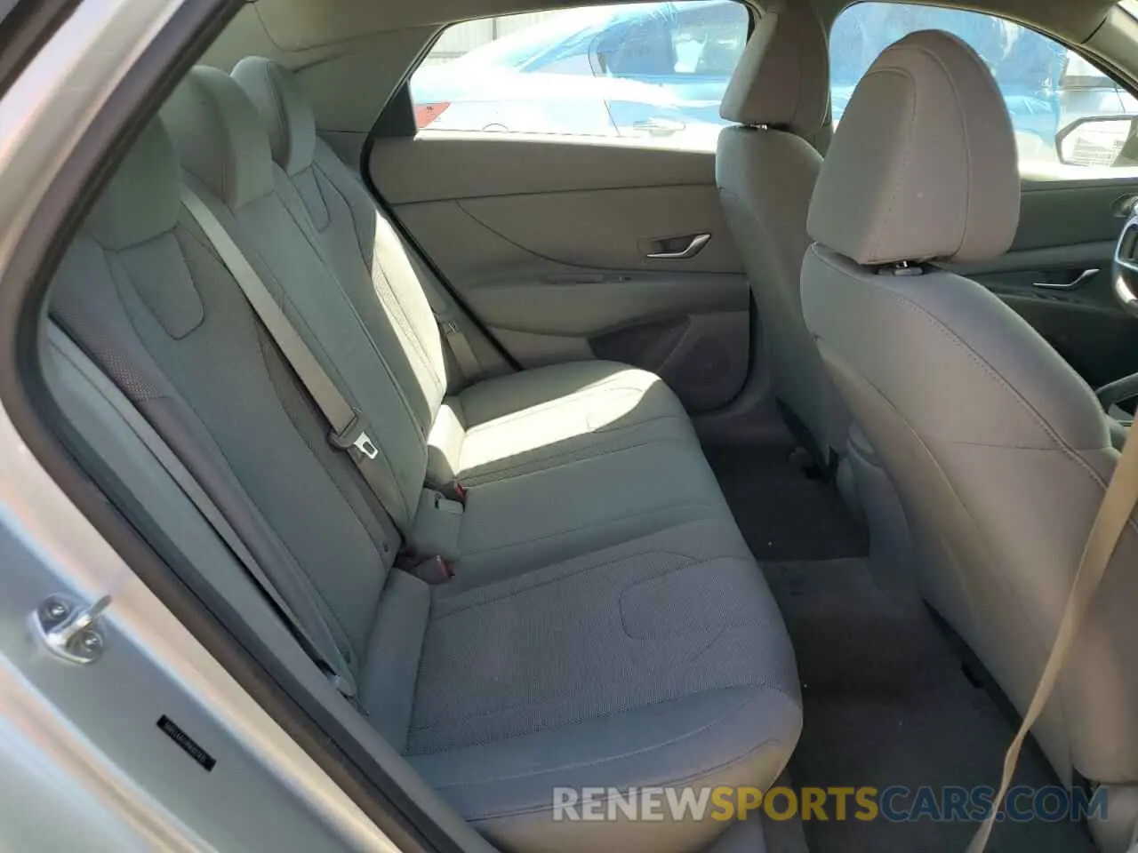 10 fotografías del automóvil dañado 5NPLL4AG9NH077435 HYUNDAI ELANTRA 2022