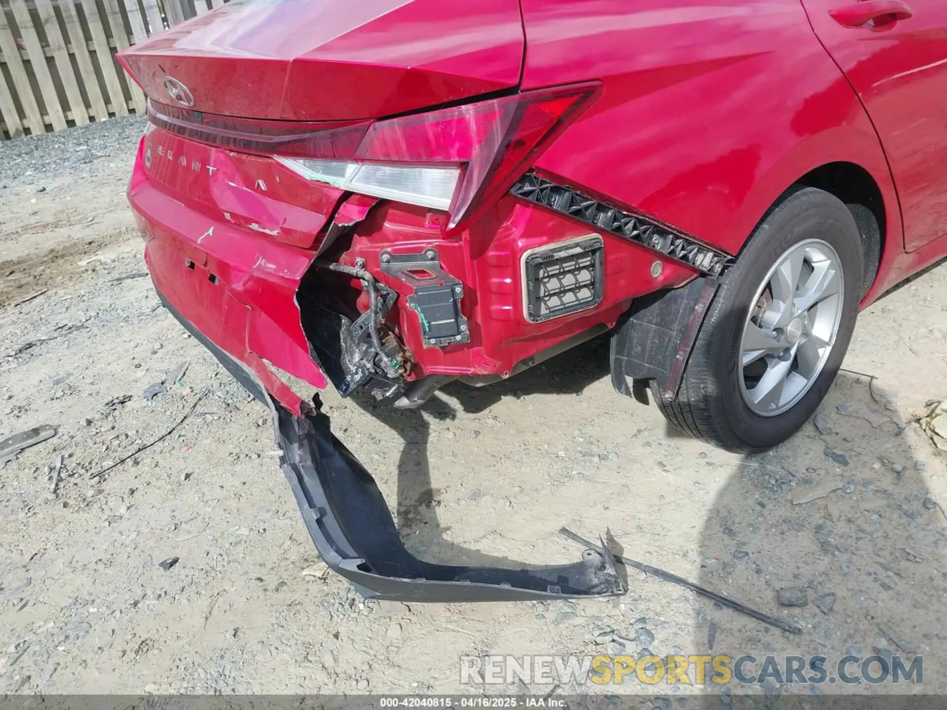 17 fotografías del automóvil dañado 5NPLL4AGXNH072597 HYUNDAI ELANTRA 2022