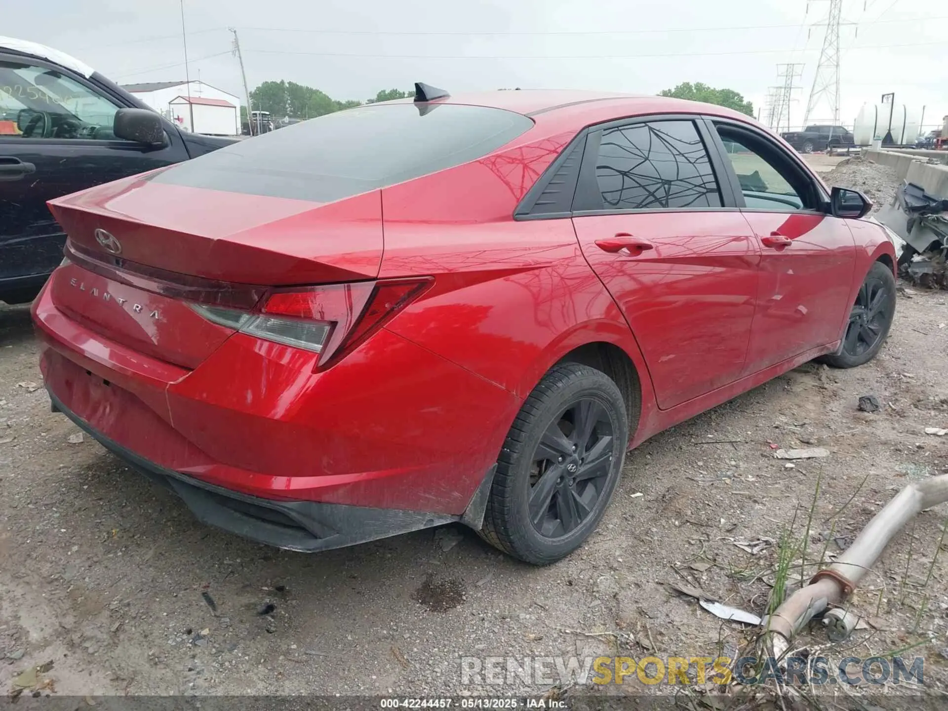 4 fotografías del automóvil dañado 5NPLM4AG0NH065820 HYUNDAI ELANTRA 2022