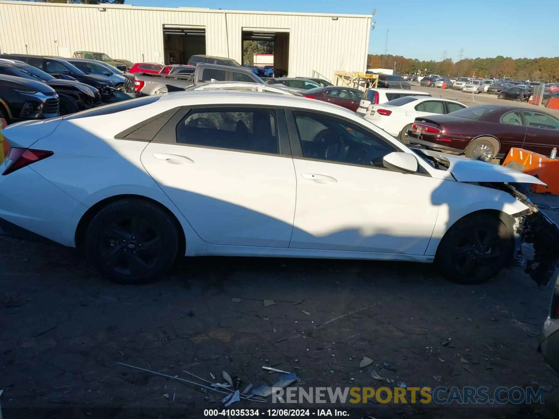 13 fotografías del automóvil dañado 5NPLM4AG0NH066059 HYUNDAI ELANTRA 2022