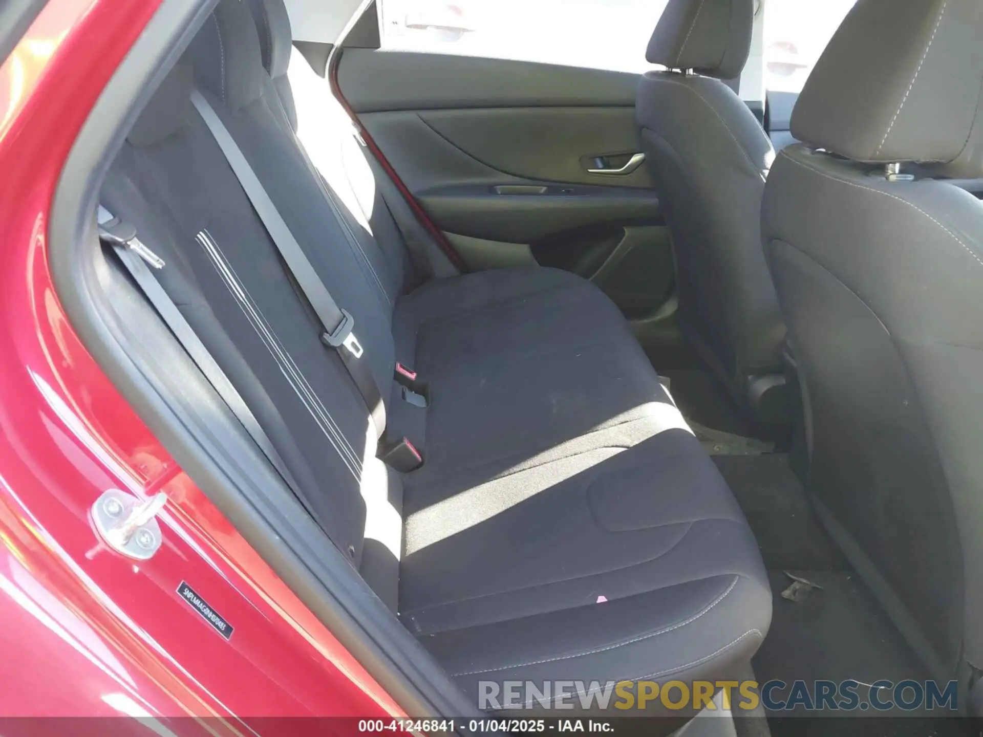 8 fotografías del automóvil dañado 5NPLM4AG0NH070483 HYUNDAI ELANTRA 2022