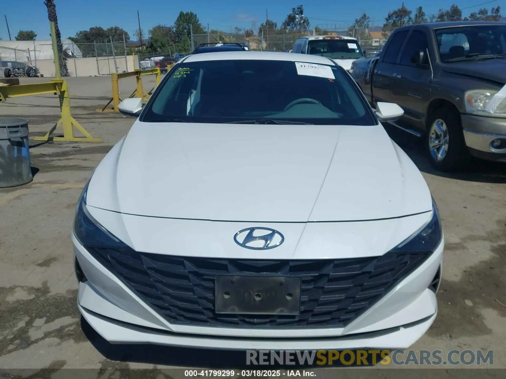 13 fotografías del automóvil dañado 5NPLM4AG2NH070629 HYUNDAI ELANTRA 2022