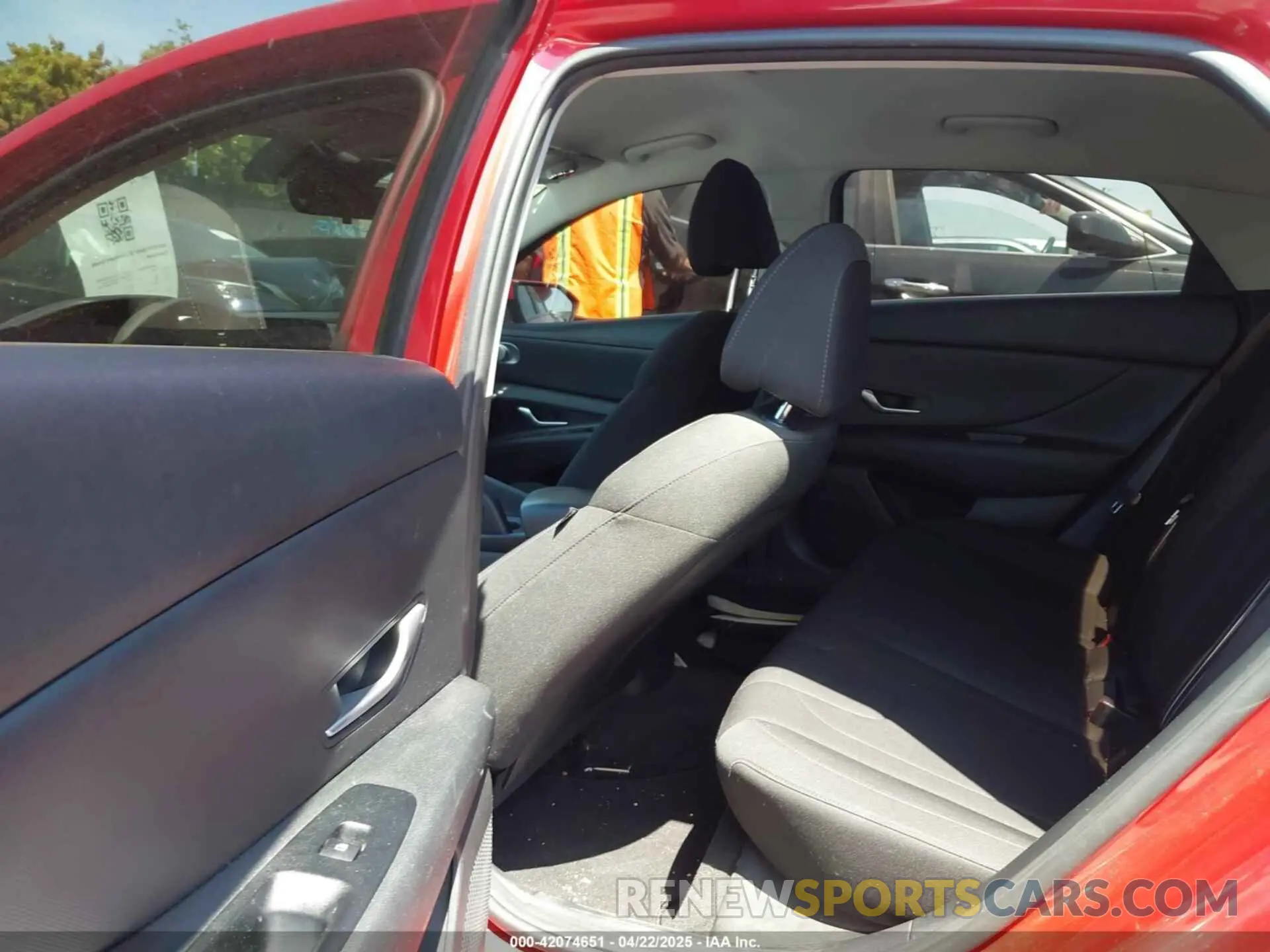 22 fotografías del automóvil dañado 5NPLM4AG3NH064239 HYUNDAI ELANTRA 2022