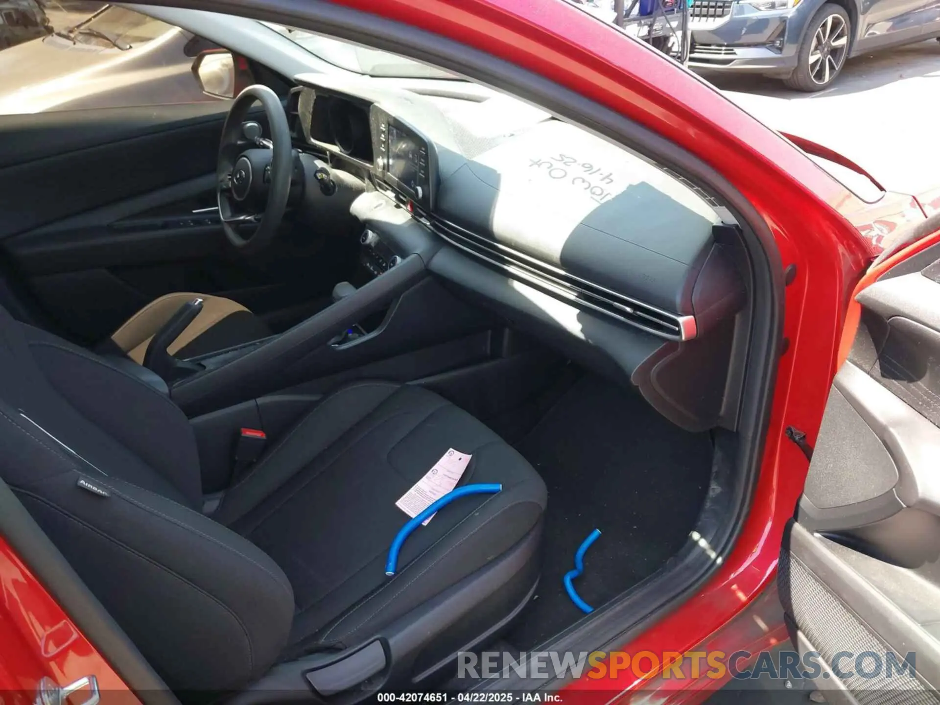 5 fotografías del automóvil dañado 5NPLM4AG3NH064239 HYUNDAI ELANTRA 2022