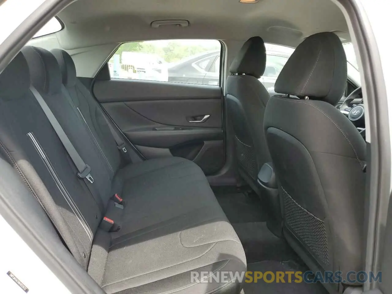 10 fotografías del automóvil dañado 5NPLM4AG5NH055932 HYUNDAI ELANTRA 2022