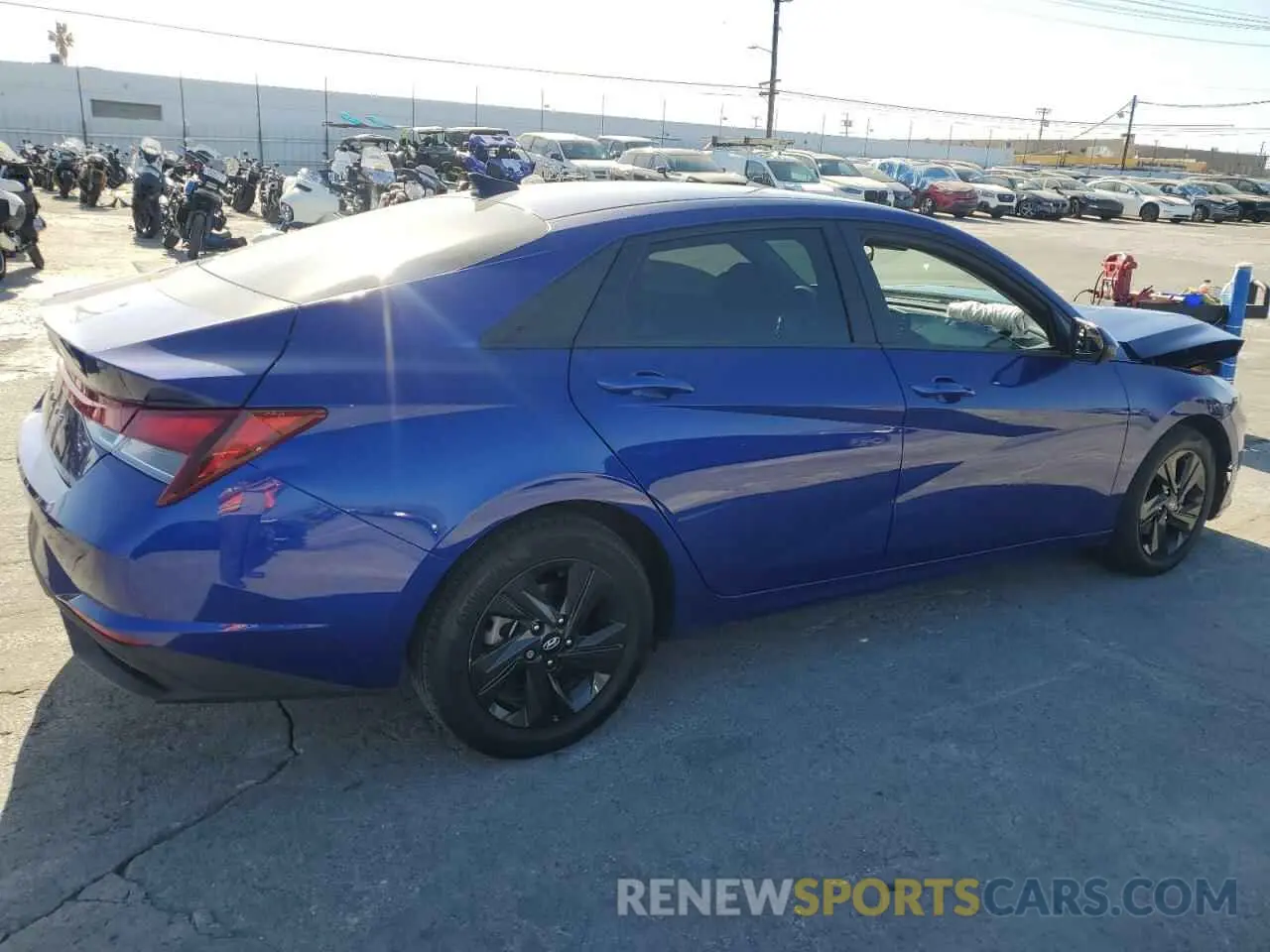 3 fotografías del automóvil dañado 5NPLM4AG5NH085920 HYUNDAI ELANTRA 2022