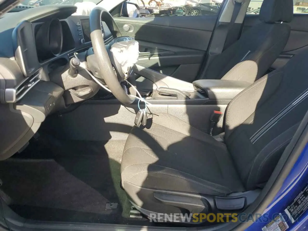 7 fotografías del automóvil dañado 5NPLM4AG5NH085920 HYUNDAI ELANTRA 2022