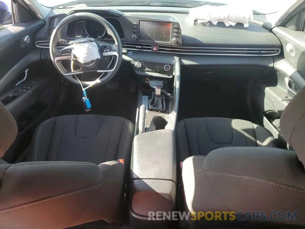 8 fotografías del automóvil dañado 5NPLM4AG5NH085920 HYUNDAI ELANTRA 2022