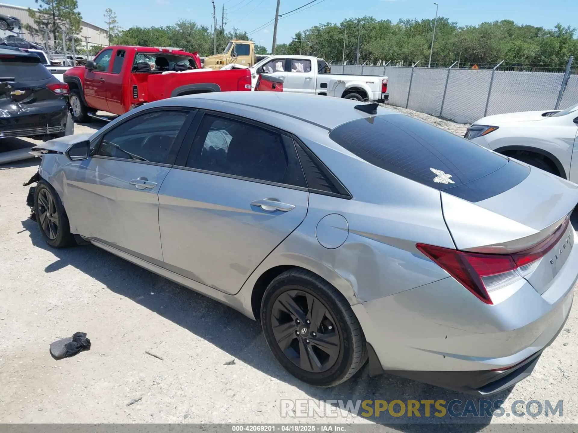 14 fotografías del automóvil dañado 5NPLM4AG8NH081957 HYUNDAI ELANTRA 2022