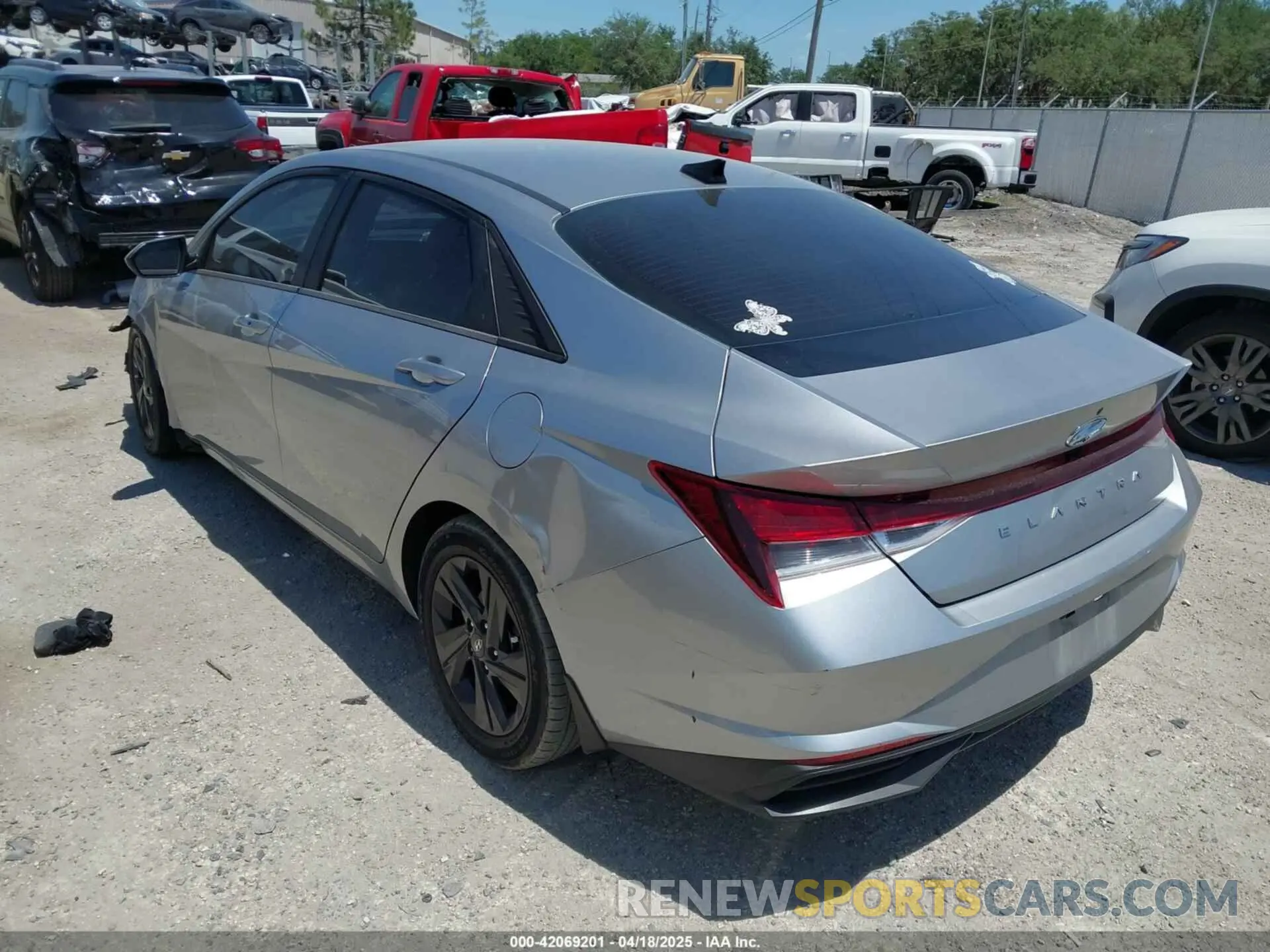 3 fotografías del automóvil dañado 5NPLM4AG8NH081957 HYUNDAI ELANTRA 2022