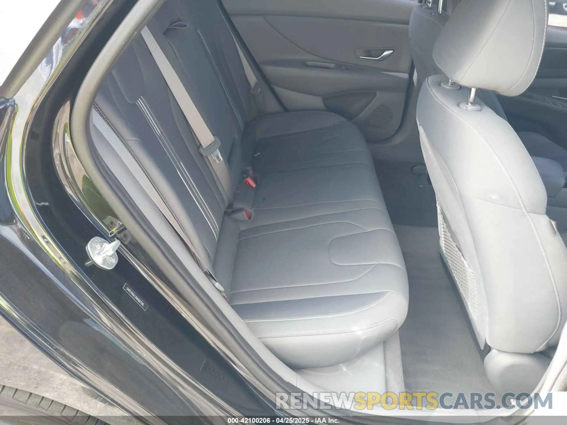 8 fotografías del automóvil dañado 5NPLN4AG1NH067590 HYUNDAI ELANTRA 2022