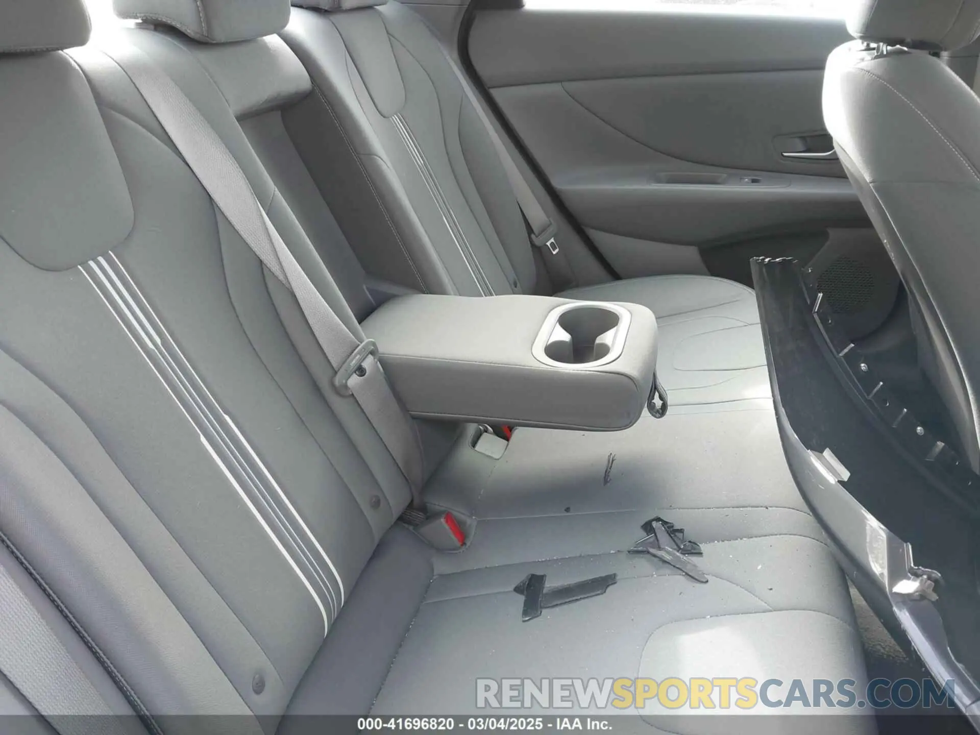 8 fotografías del automóvil dañado 5NPLN4AG5NH074106 HYUNDAI ELANTRA 2022
