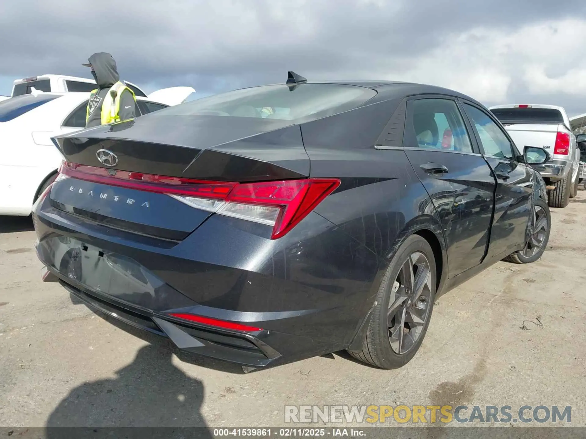 4 fotografías del automóvil dañado 5NPLN4AG8NH059342 HYUNDAI ELANTRA 2022