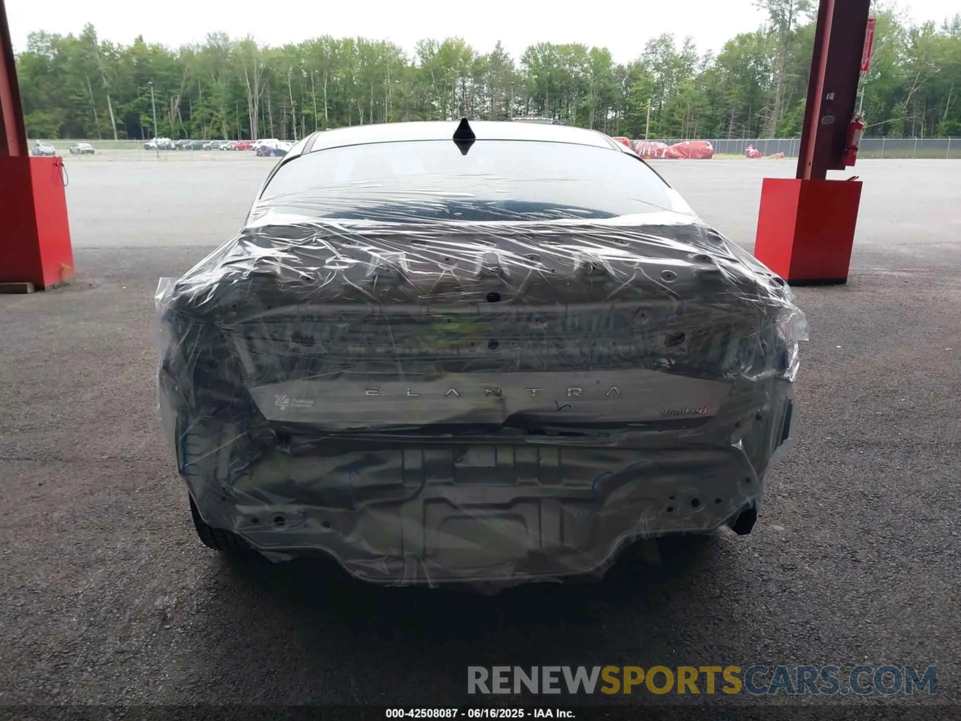 17 fotografías del automóvil dañado 5NPLP4AG8NH069931 HYUNDAI ELANTRA 2022