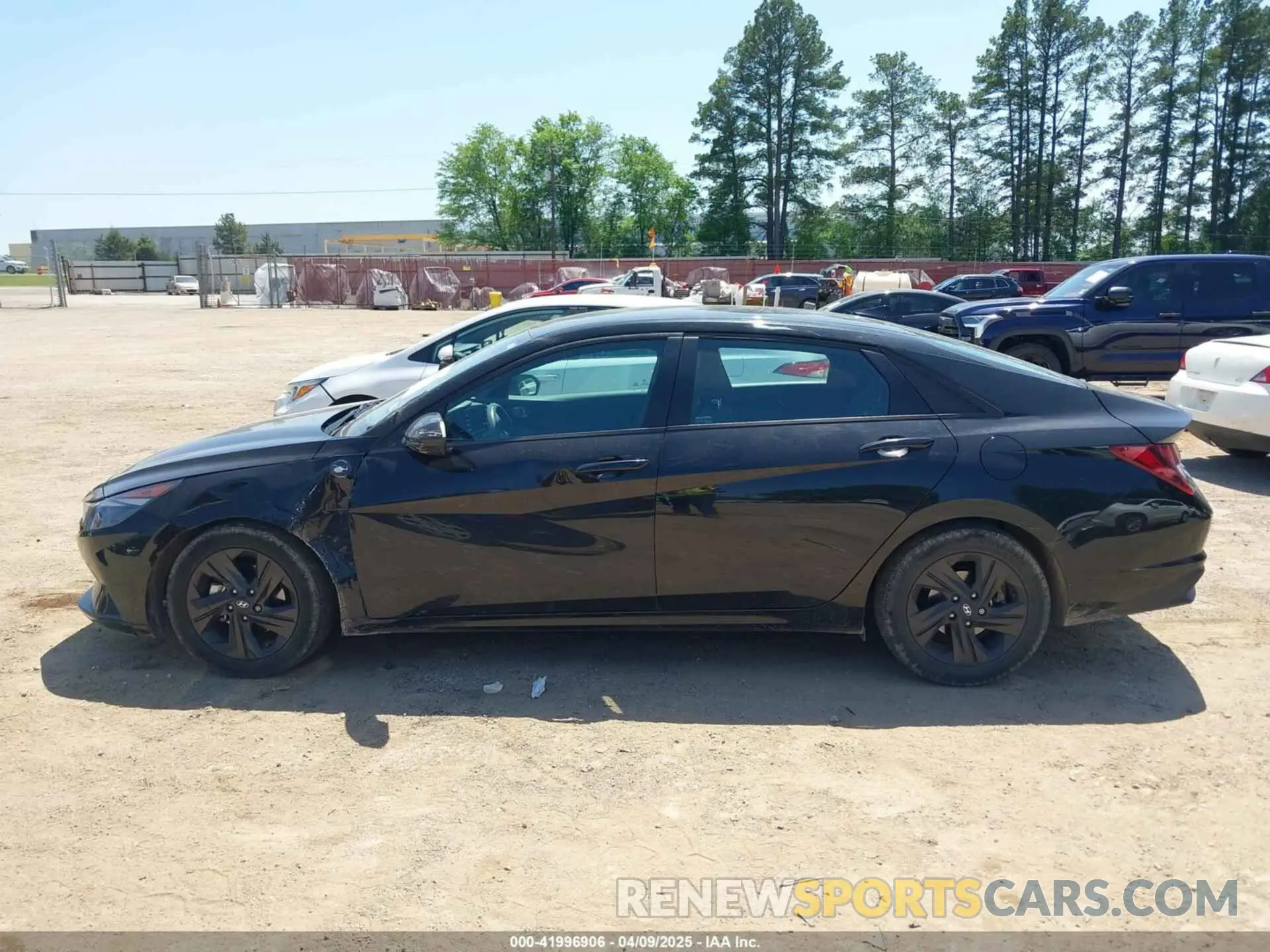 13 fotografías del automóvil dañado 5NPLS4AG0NH054886 HYUNDAI ELANTRA 2022