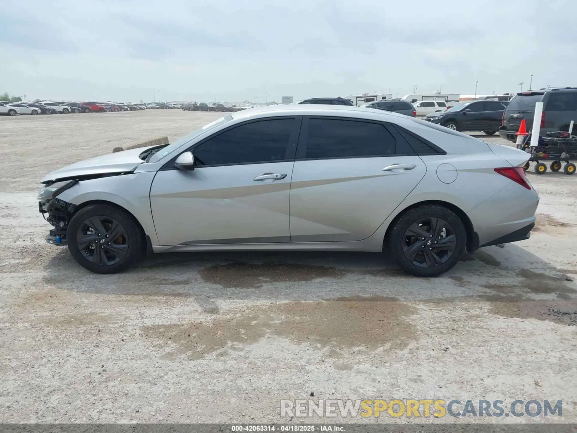 14 fotografías del automóvil dañado 5NPLS4AG1NH061149 HYUNDAI ELANTRA 2022