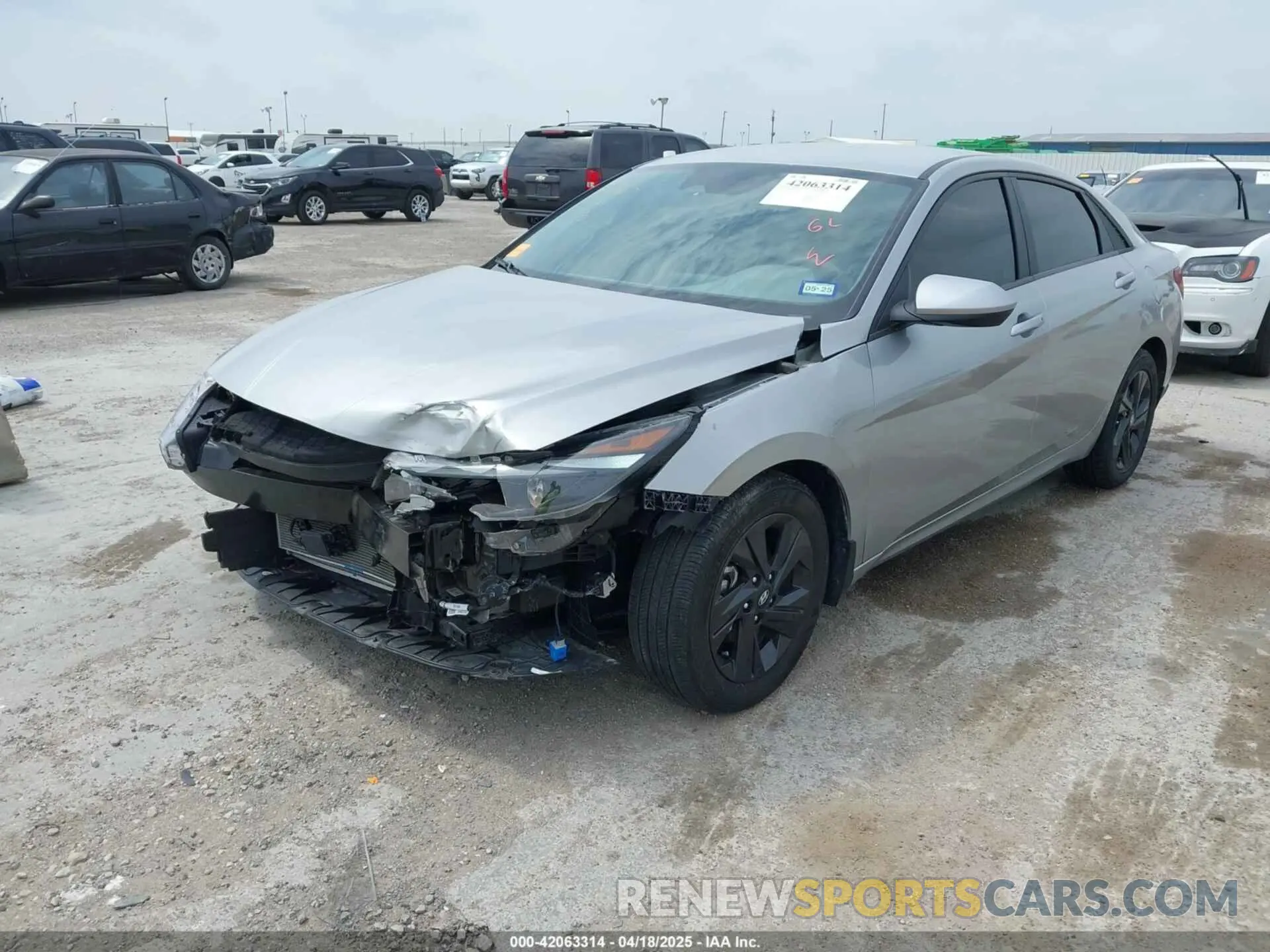 2 fotografías del automóvil dañado 5NPLS4AG1NH061149 HYUNDAI ELANTRA 2022