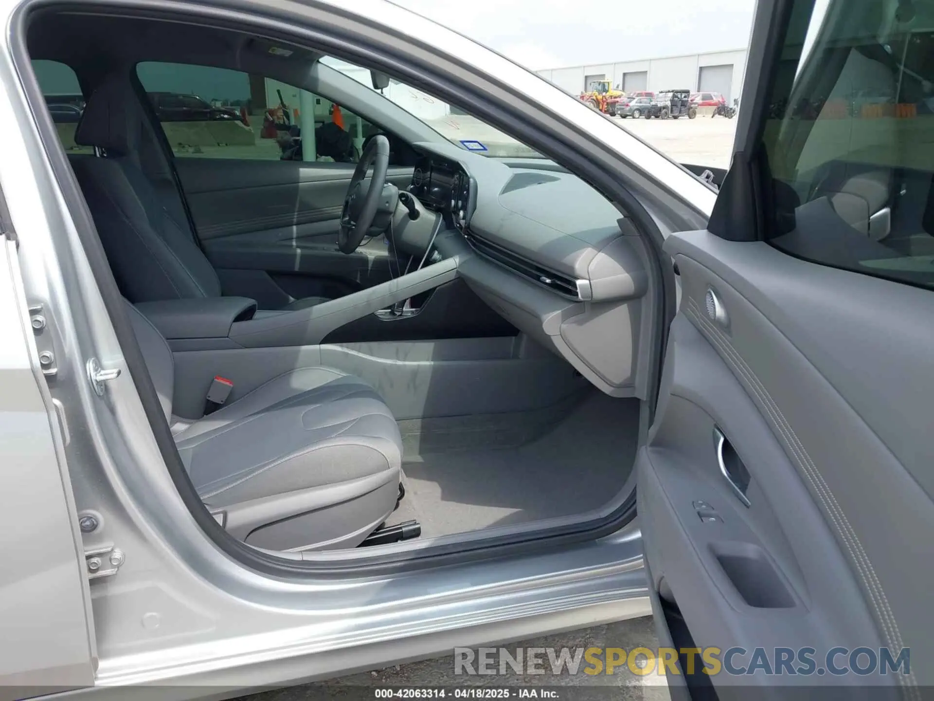 5 fotografías del automóvil dañado 5NPLS4AG1NH061149 HYUNDAI ELANTRA 2022