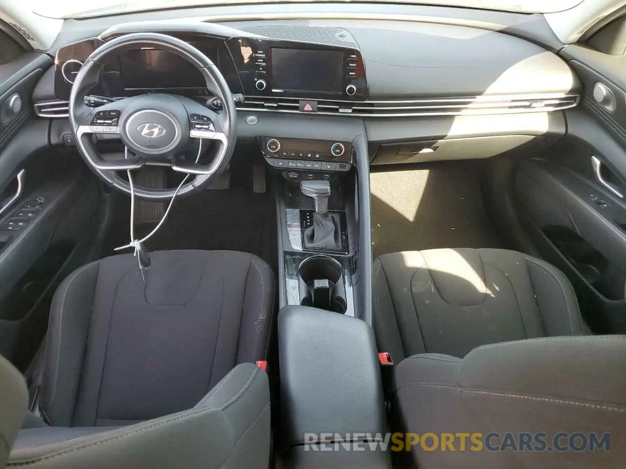 8 fotografías del automóvil dañado 5NPLS4AG2NH073133 HYUNDAI ELANTRA 2022