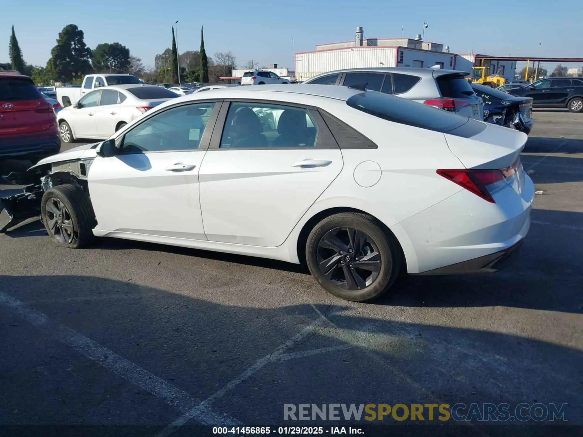 15 fotografías del automóvil dañado 5NPLS4AG3NH077191 HYUNDAI ELANTRA 2022