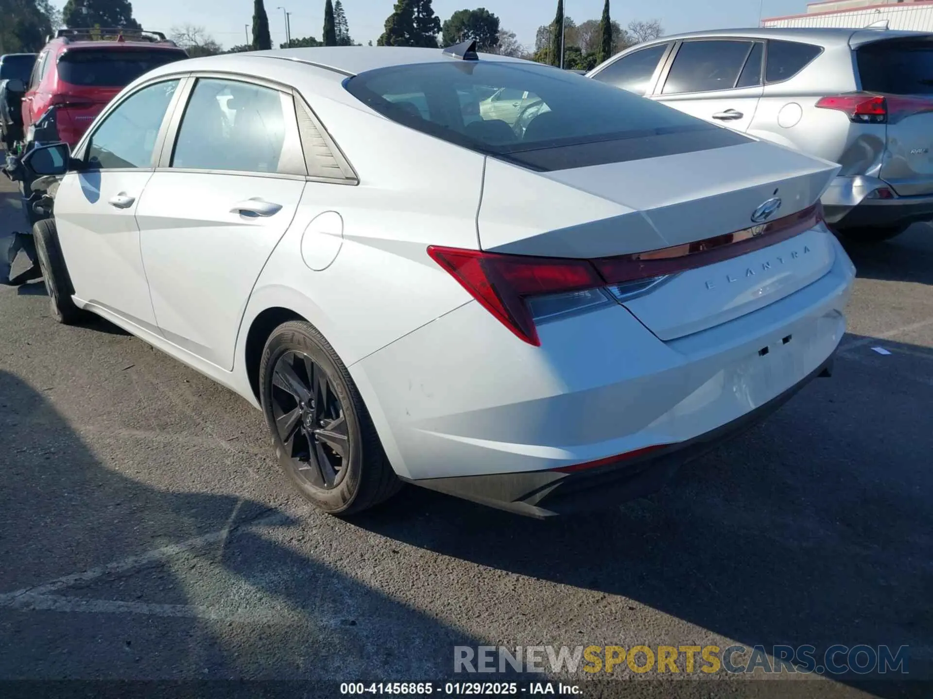 3 fotografías del automóvil dañado 5NPLS4AG3NH077191 HYUNDAI ELANTRA 2022