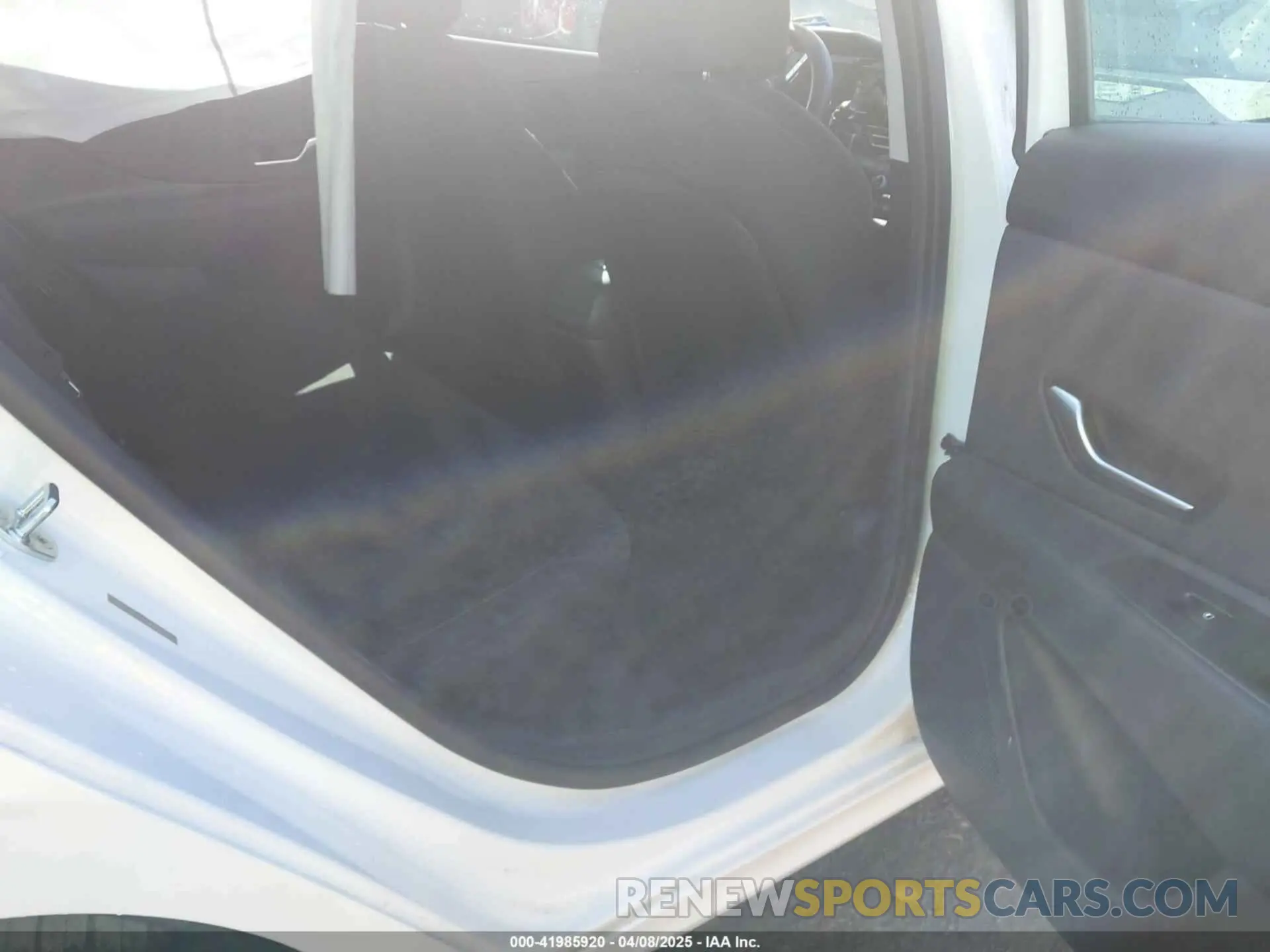8 fotografías del automóvil dañado 5NPLS4AG5NH060635 HYUNDAI ELANTRA 2022