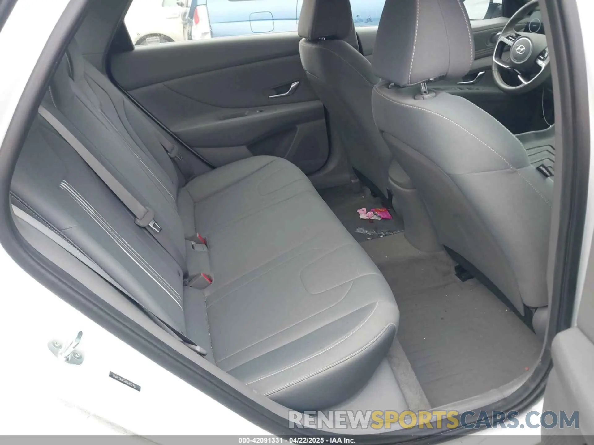 8 fotografías del automóvil dañado 5NPLS4AG6NH057761 HYUNDAI ELANTRA 2022