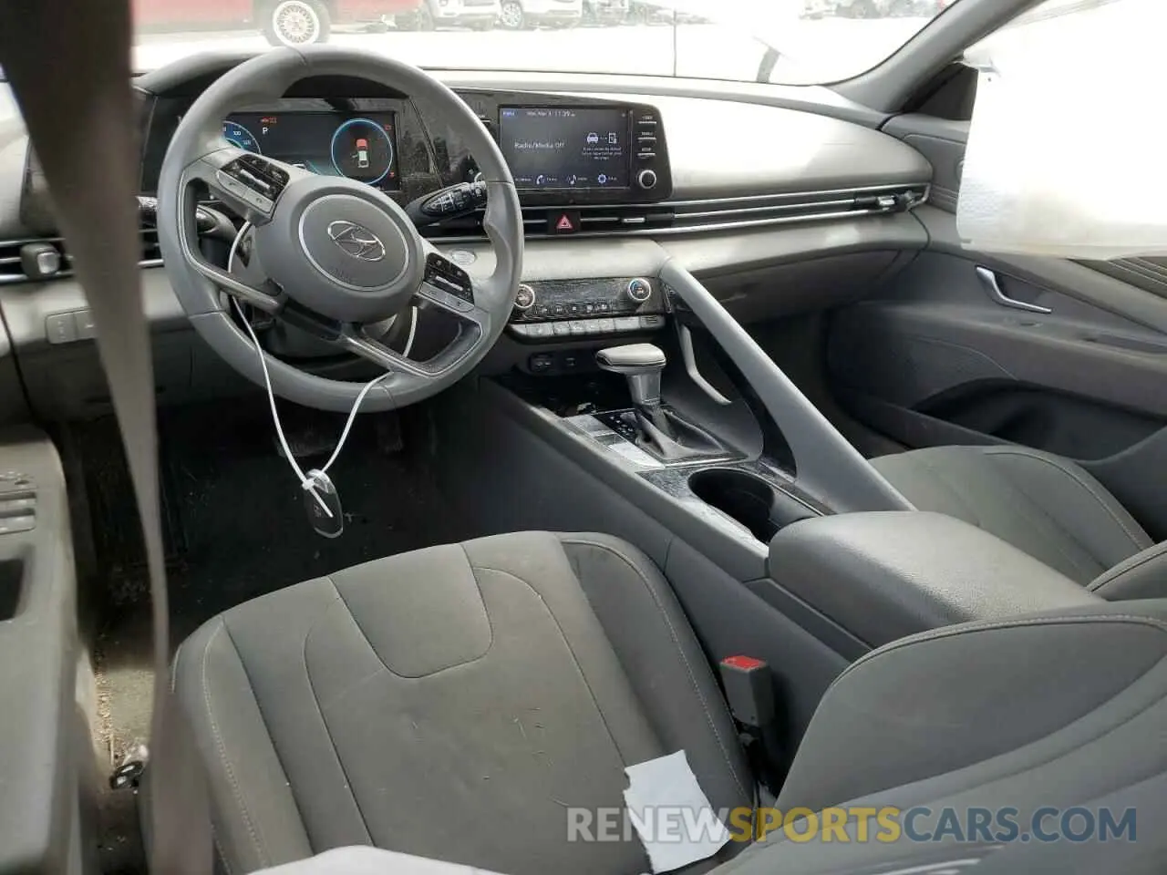 8 fotografías del automóvil dañado 5NPLS4AG9NH056085 HYUNDAI ELANTRA 2022