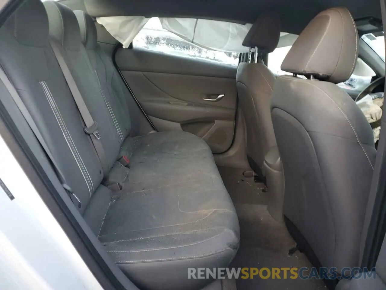 10 fotografías del automóvil dañado 5NPLS4AG9NH059780 HYUNDAI ELANTRA 2022