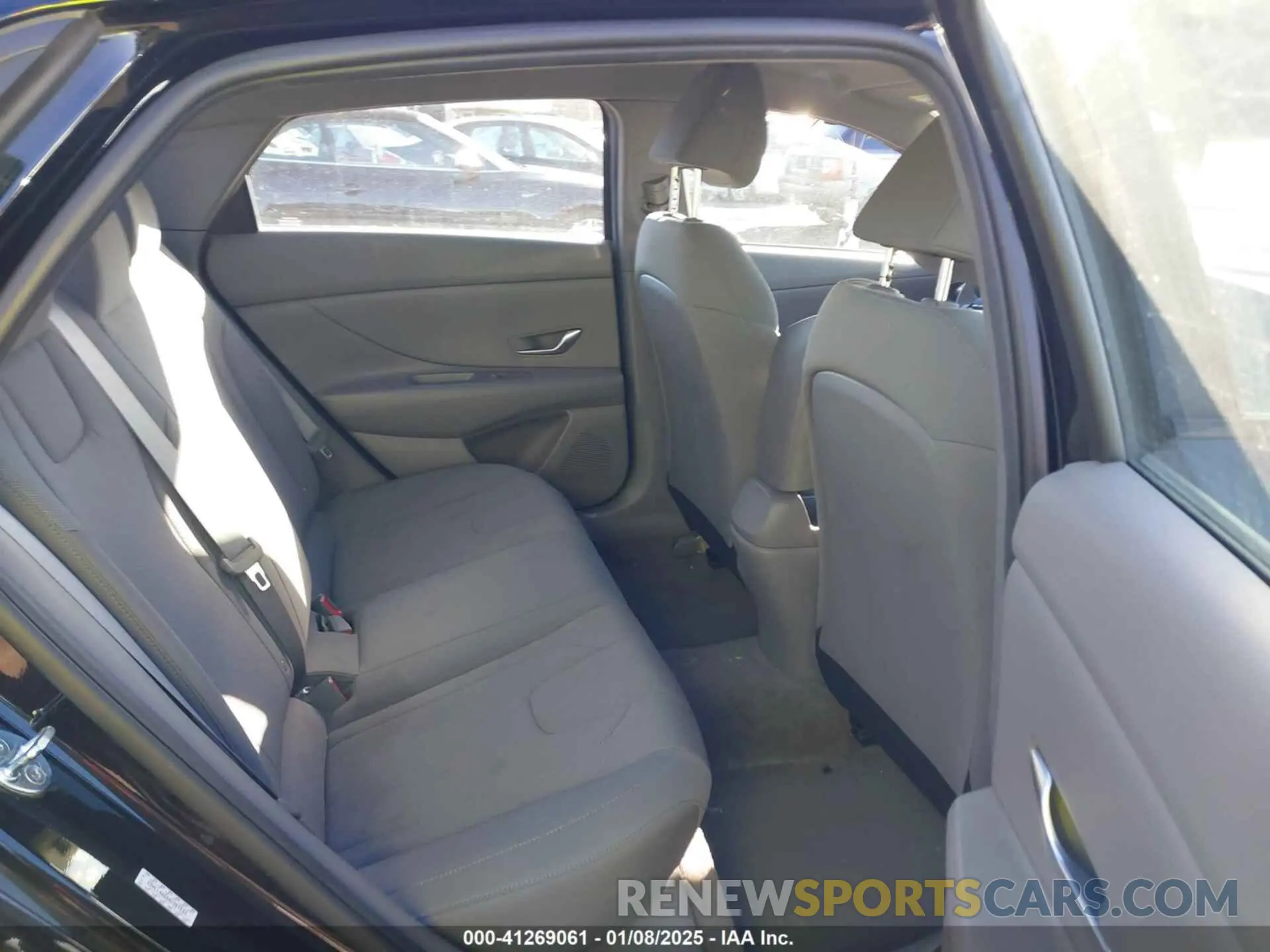 8 fotografías del automóvil dañado KMHLL4AG5NU357533 HYUNDAI ELANTRA 2022