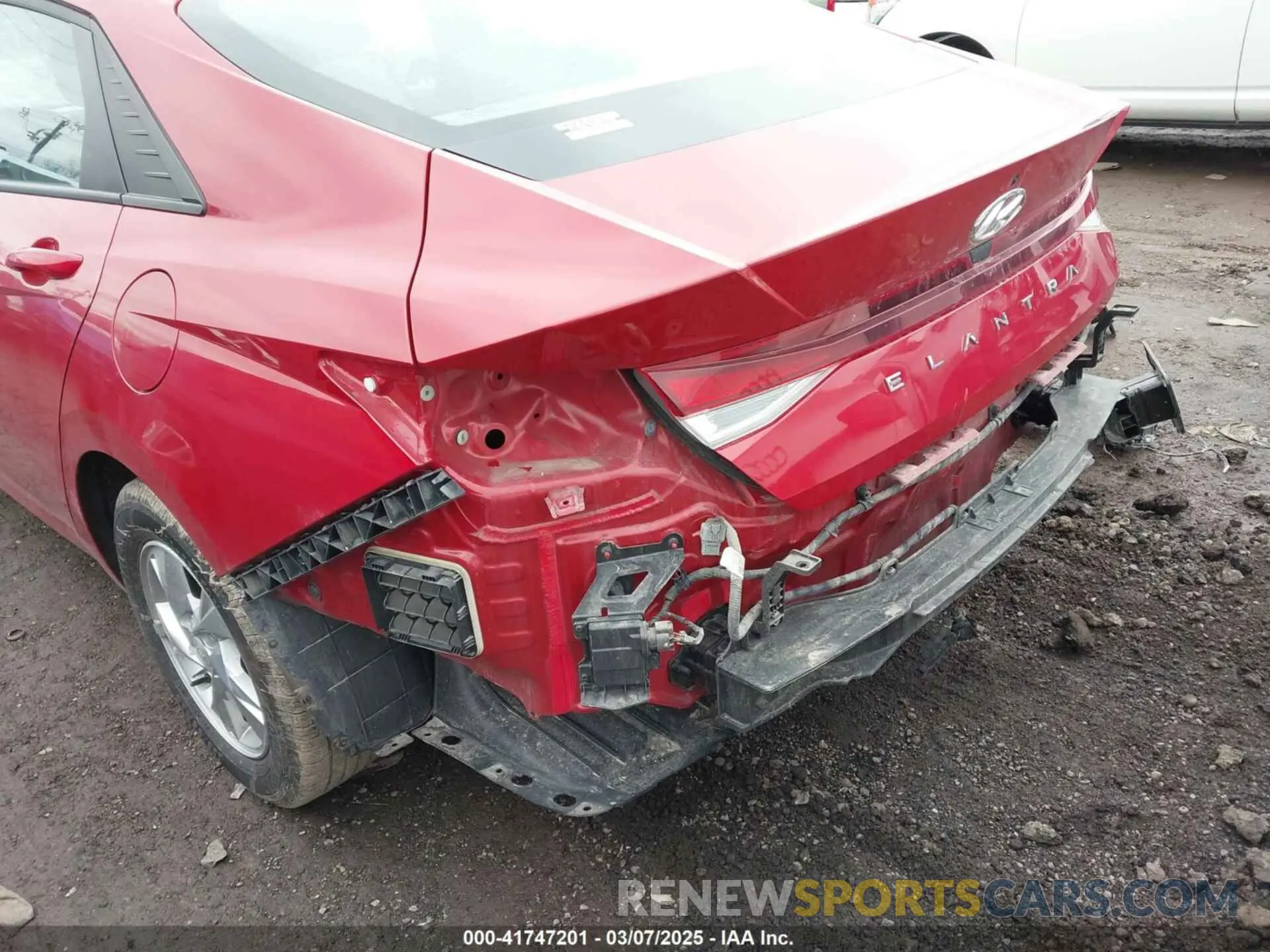 6 fotografías del automóvil dañado KMHLL4AG7NU325005 HYUNDAI ELANTRA 2022