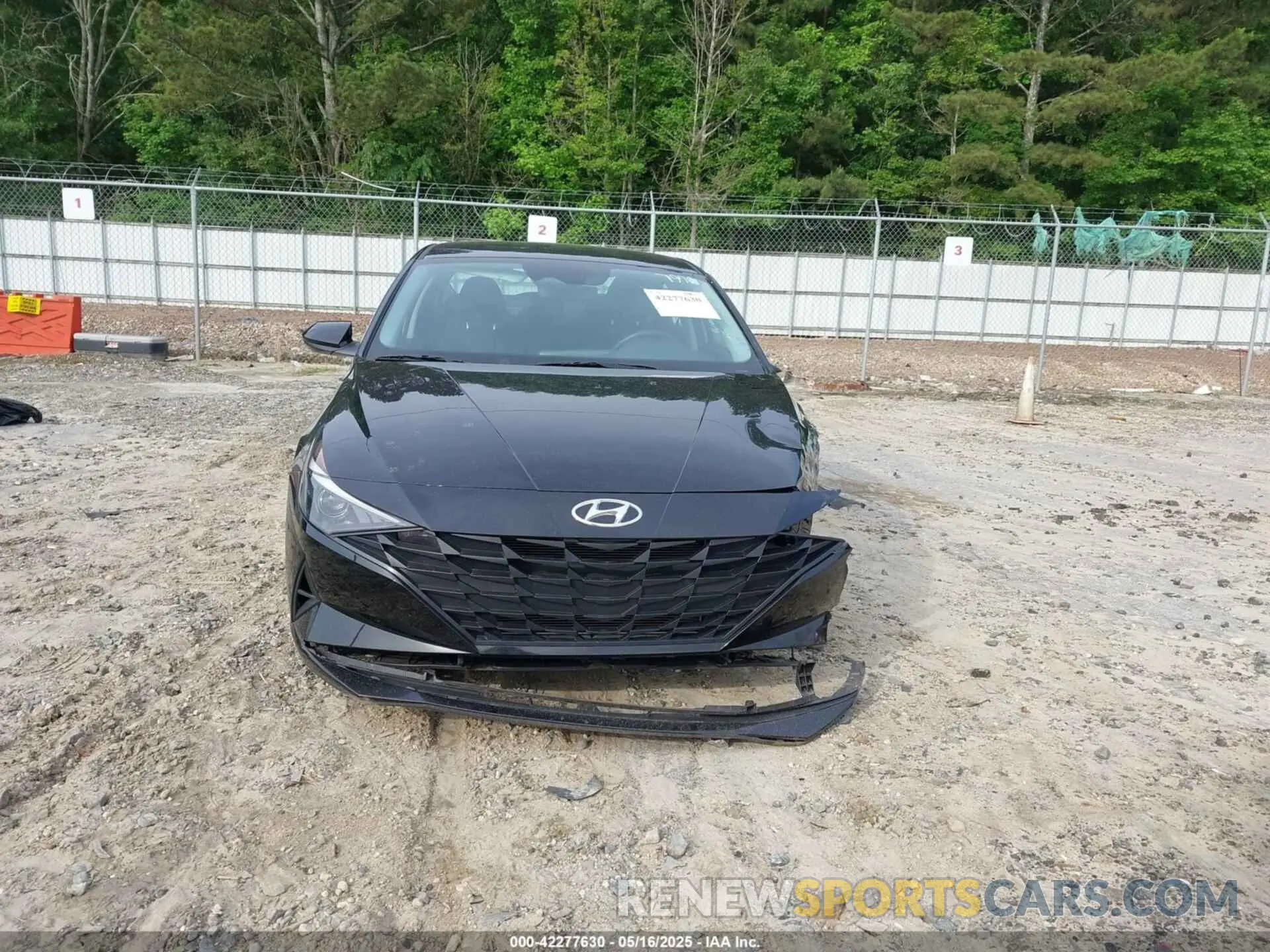 12 fotografías del automóvil dañado KMHLL4AG8NU307970 HYUNDAI ELANTRA 2022