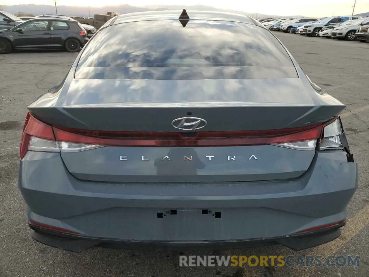 6 fotografías del automóvil dañado KMHLL4AG8NU335462 HYUNDAI ELANTRA 2022