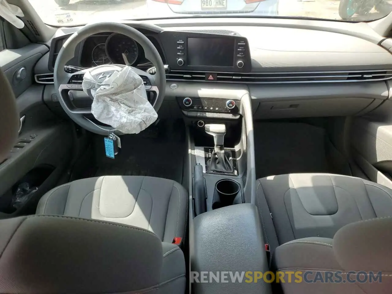8 fotografías del automóvil dañado KMHLM4AG2NU239923 HYUNDAI ELANTRA 2022