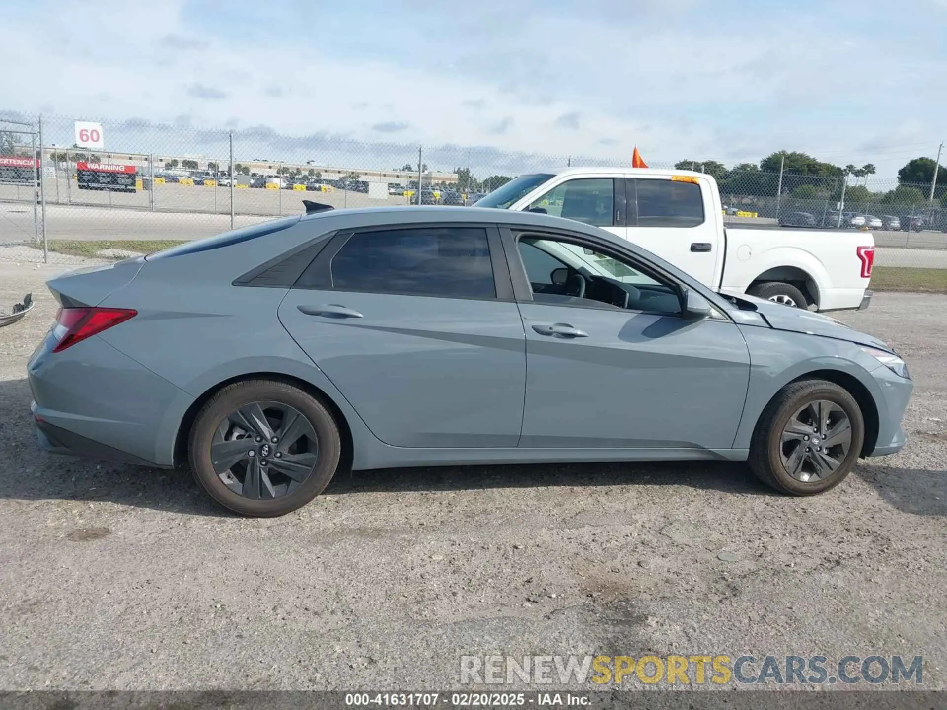 14 fotografías del automóvil dañado KMHLM4AG3NU328691 HYUNDAI ELANTRA 2022