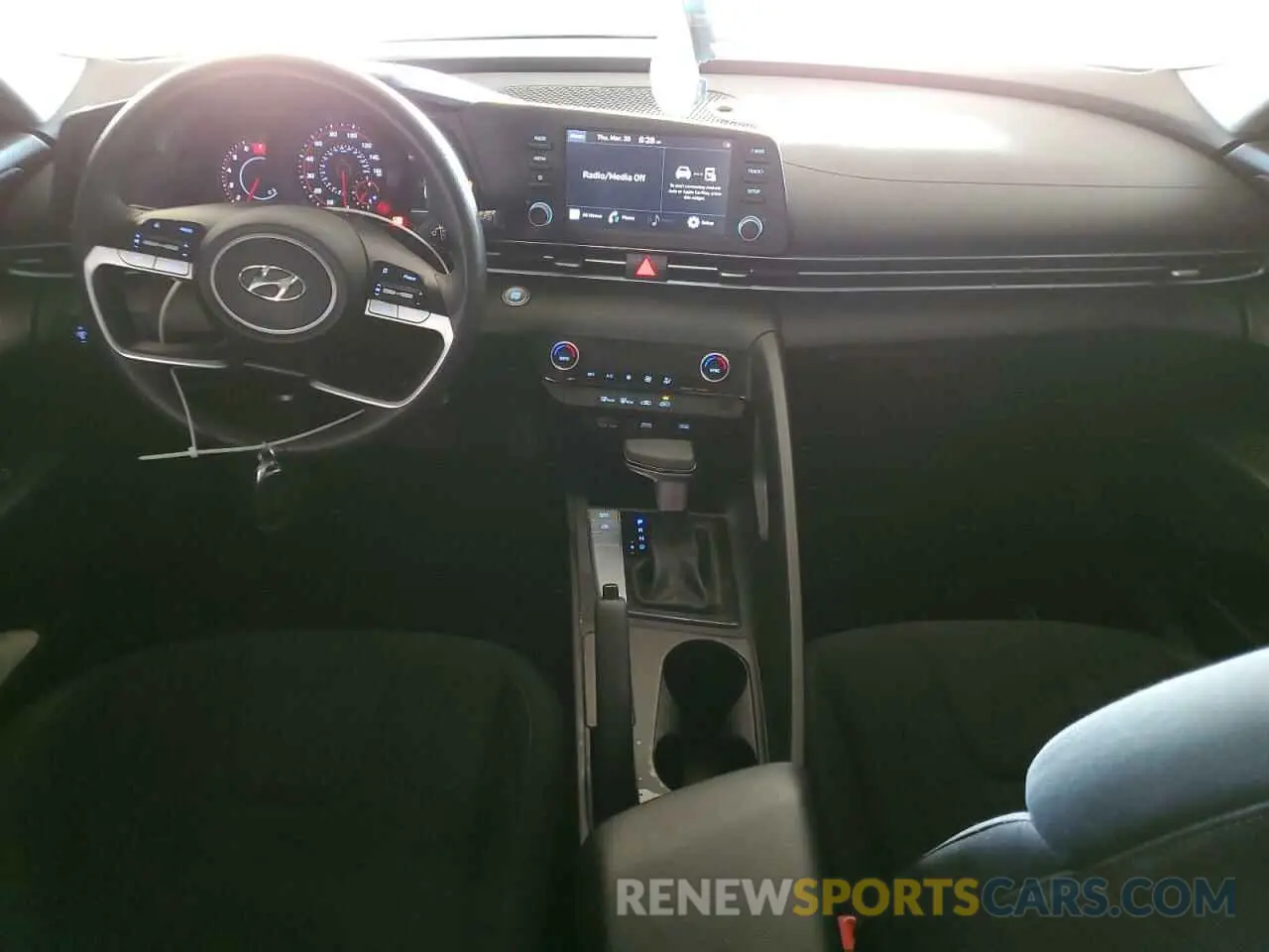 8 fotografías del automóvil dañado KMHLM4AG4NU240863 HYUNDAI ELANTRA 2022