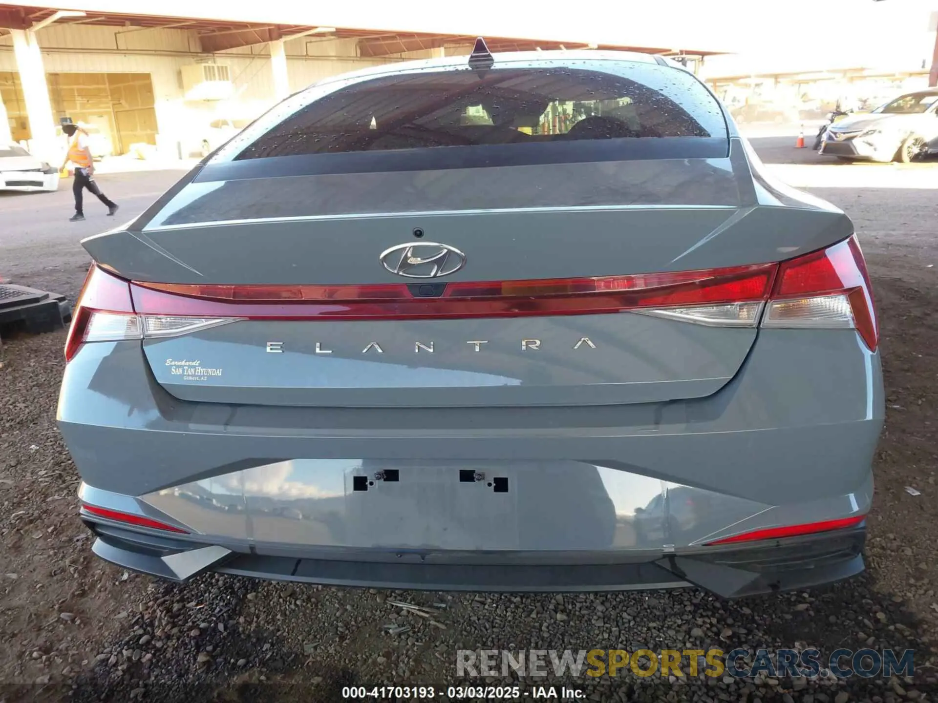 16 fotografías del automóvil dañado KMHLM4AG6NU353164 HYUNDAI ELANTRA 2022