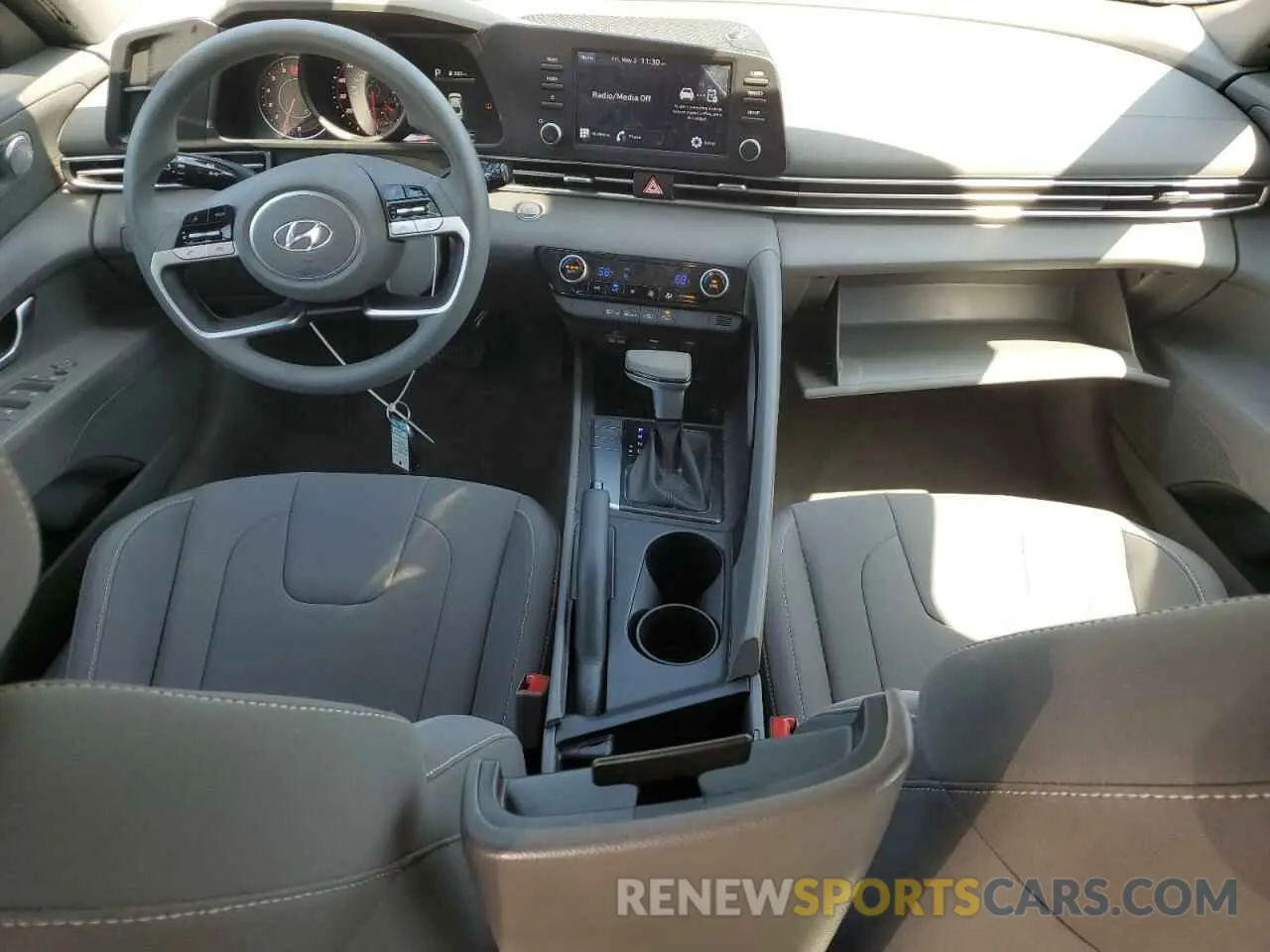 8 fotografías del automóvil dañado KMHLM4AG7NU243840 HYUNDAI ELANTRA 2022